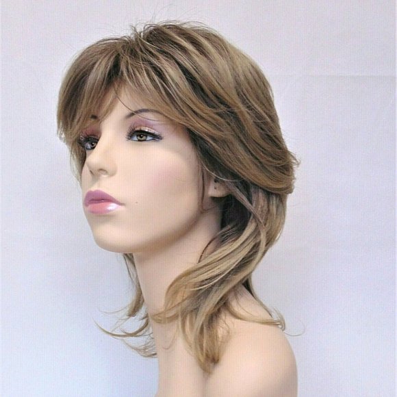 16" Layered Thick Brown/Blonde Heat Resistant Shag - Picture 1 of 11